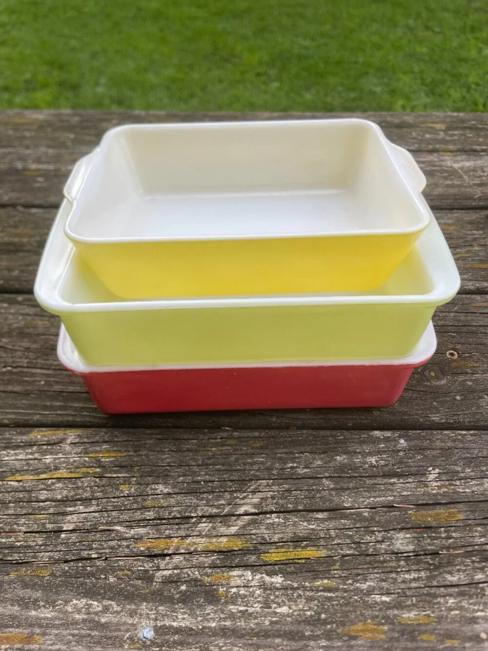 Vintage Pyrex Set of Three Baking Dishes Citrus Colors
